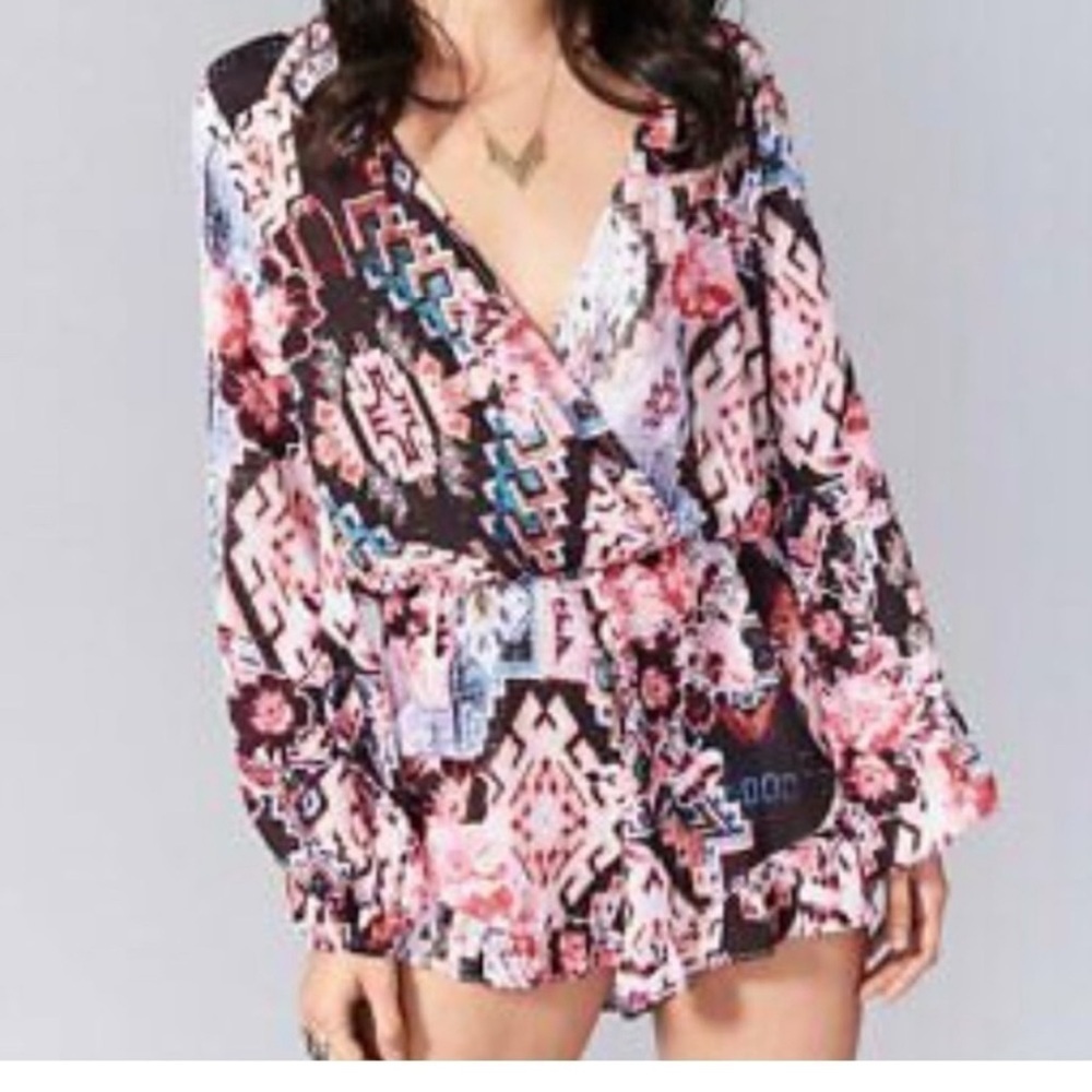 Show Me Your Mumu Rocky Romper - Girl
Tribe. Size Medium